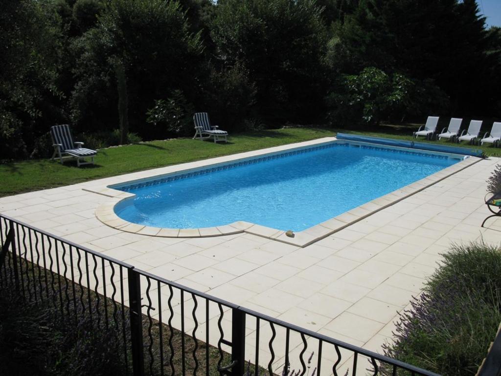 La Mejanenque Apartment Vénéjan Екстериор снимка