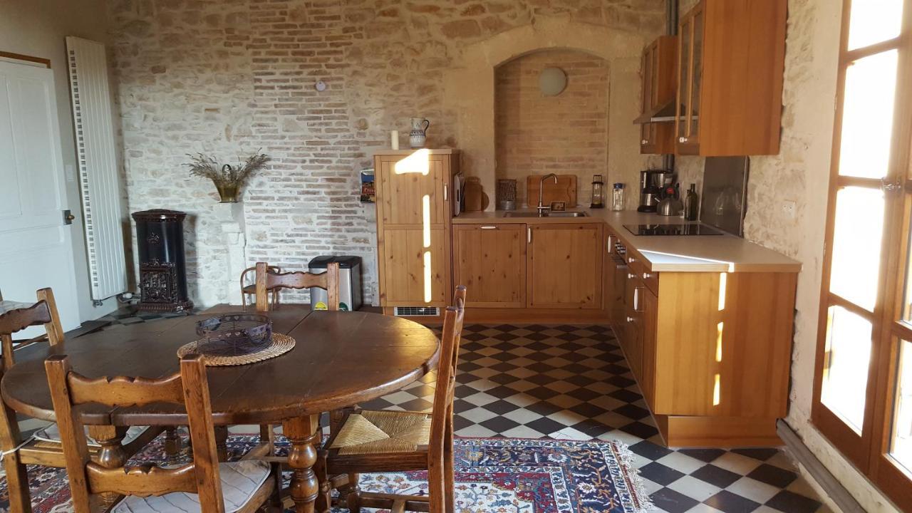 La Mejanenque Apartment Vénéjan Екстериор снимка