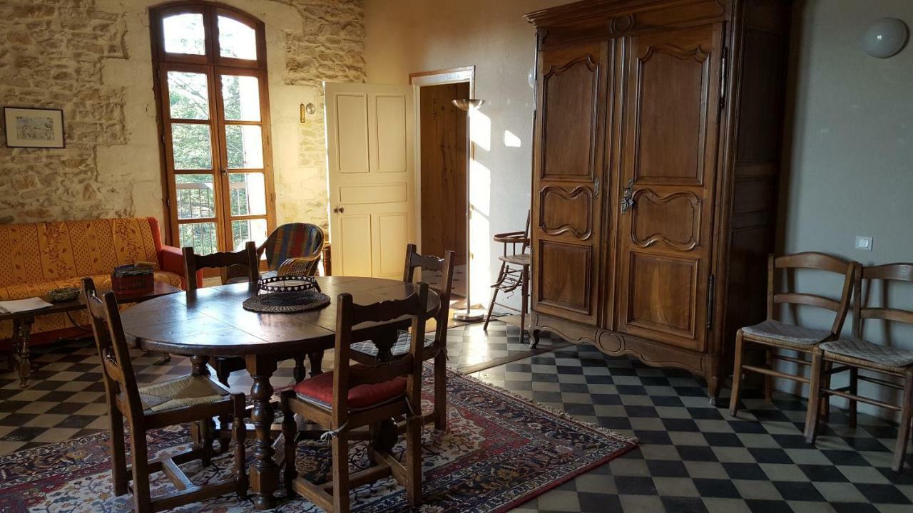 La Mejanenque Apartment Vénéjan Екстериор снимка